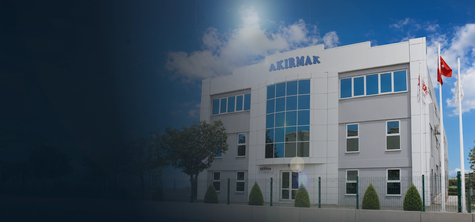 Rear-view mirror systems for commercial vehicles by AKIRMAK